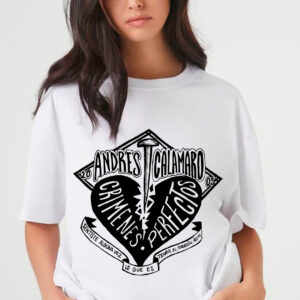 Remera estampada Crimenes perfectos